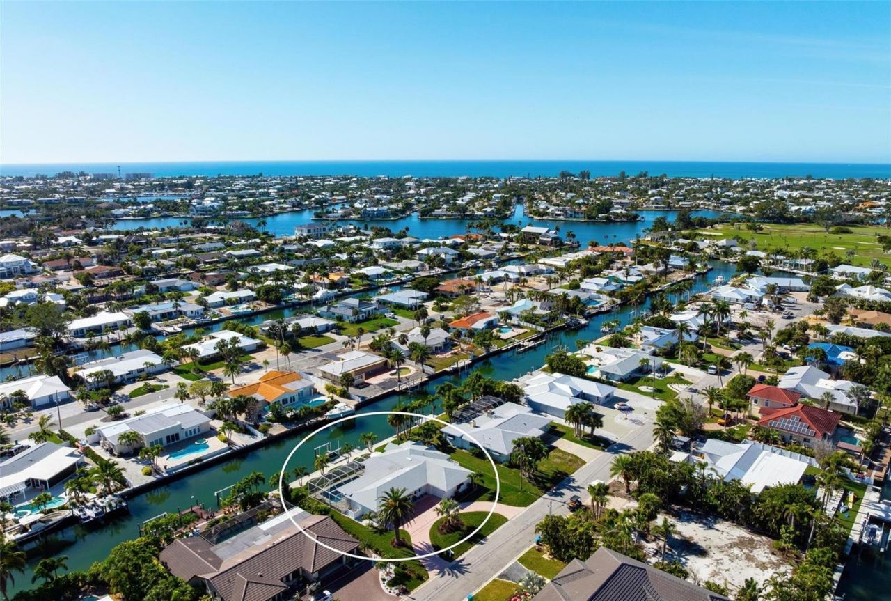 616 Foxworth Lane, Holmes Beach, FL 34217 Photo