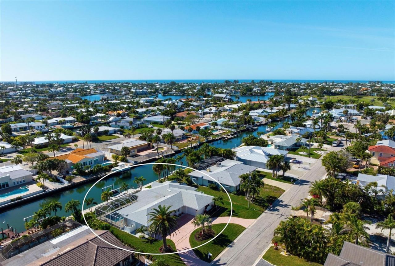 616 Foxworth Lane, Holmes Beach, FL 34217 Photo