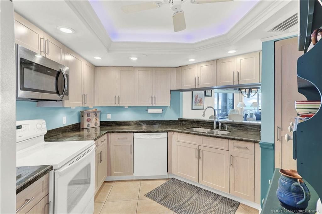 8880 S Ocean Drive, Unit 1004, Jensen Beach, FL 34957 Photo