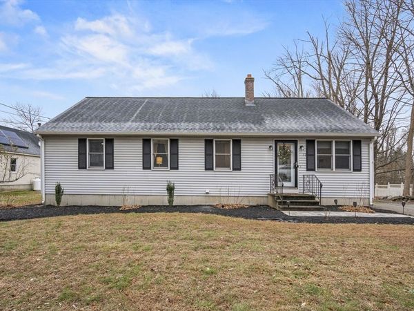 31 Union Street, Barre, MA 01005