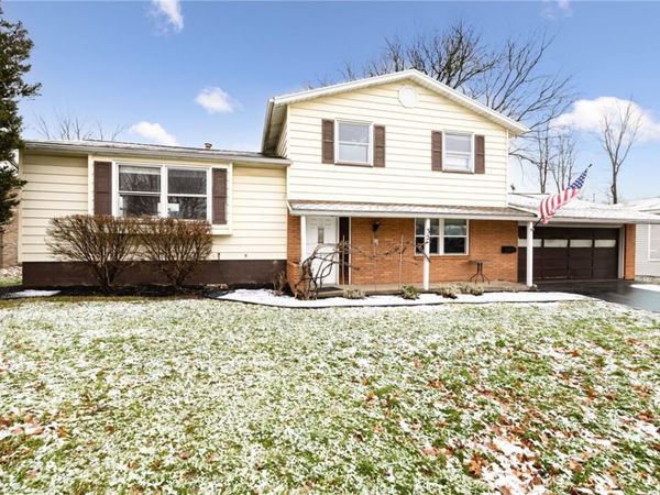 32 Black Walnut Drive, Rochester, NY 14615