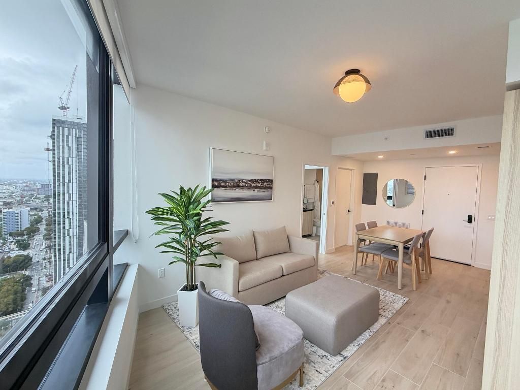 225 N Miami Avenue, Unit 3502, Miami, FL 33128 Photo