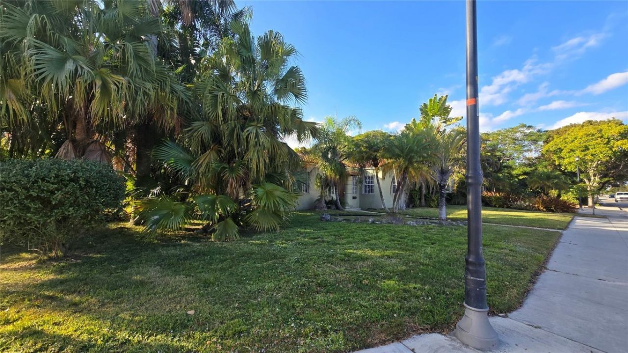 9600 N Miami Avenue, Miami Shores, FL 33150 Photo