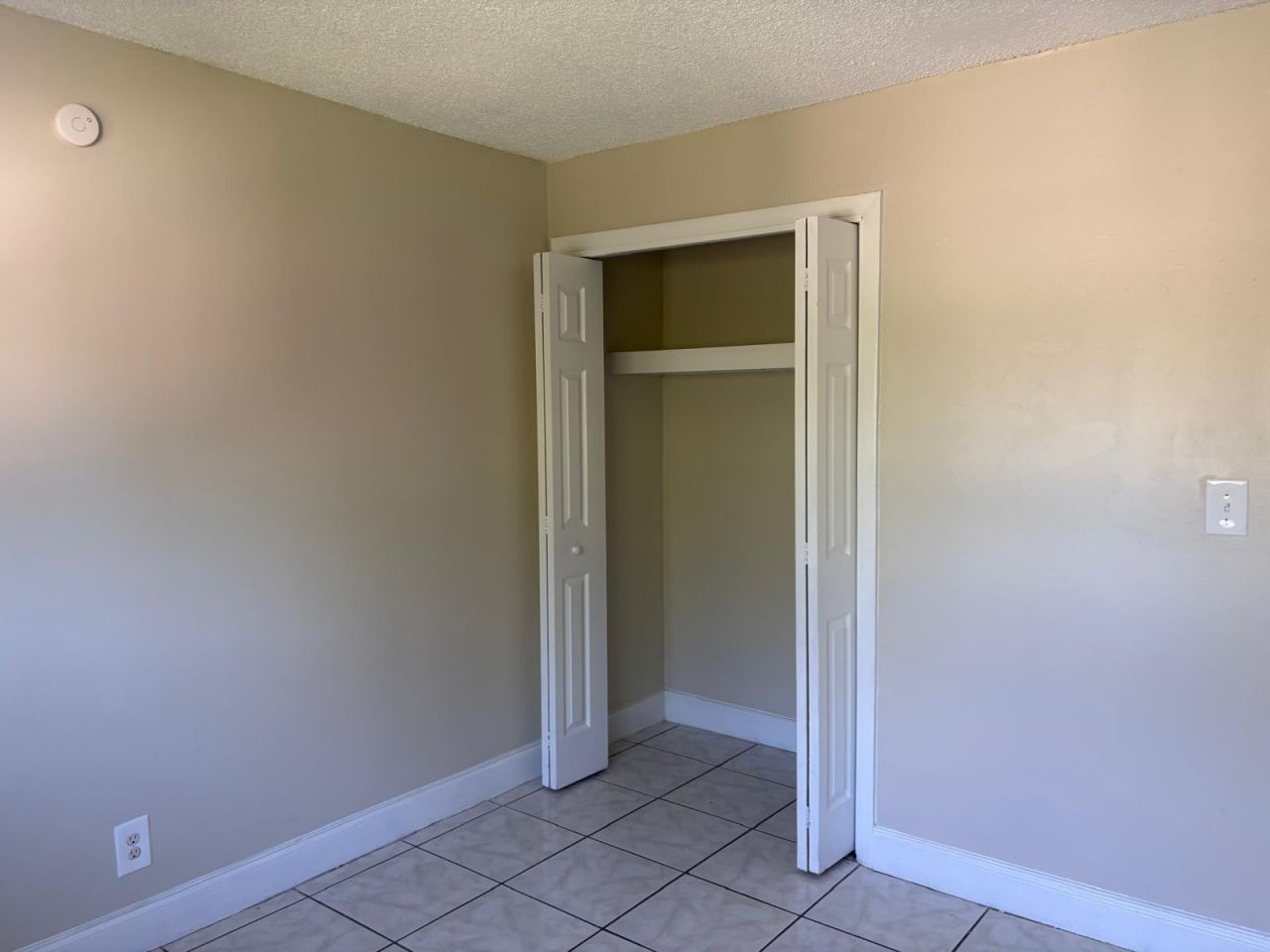 5811 NW 17th Place, Unit L, Sunrise, FL 33313 Photo