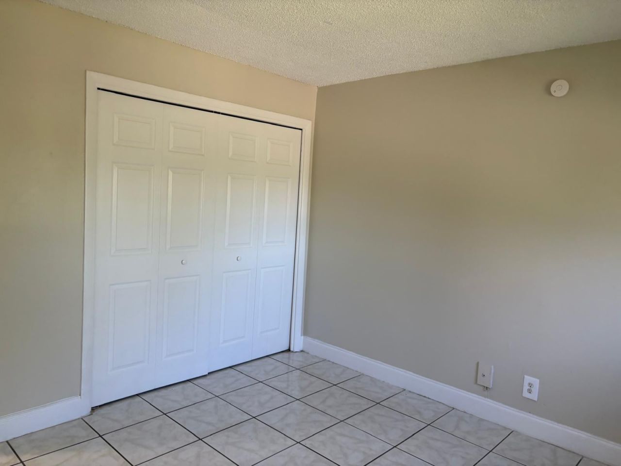 5811 NW 17th Place, Unit L, Sunrise, FL 33313 Photo