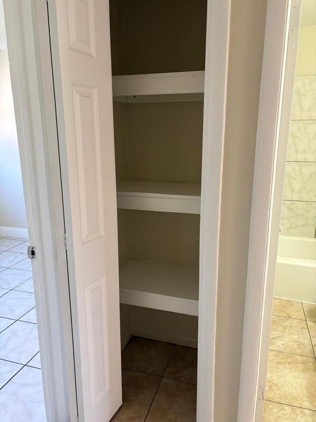 5811 NW 17th Place, Unit L, Sunrise, FL 33313 Photo