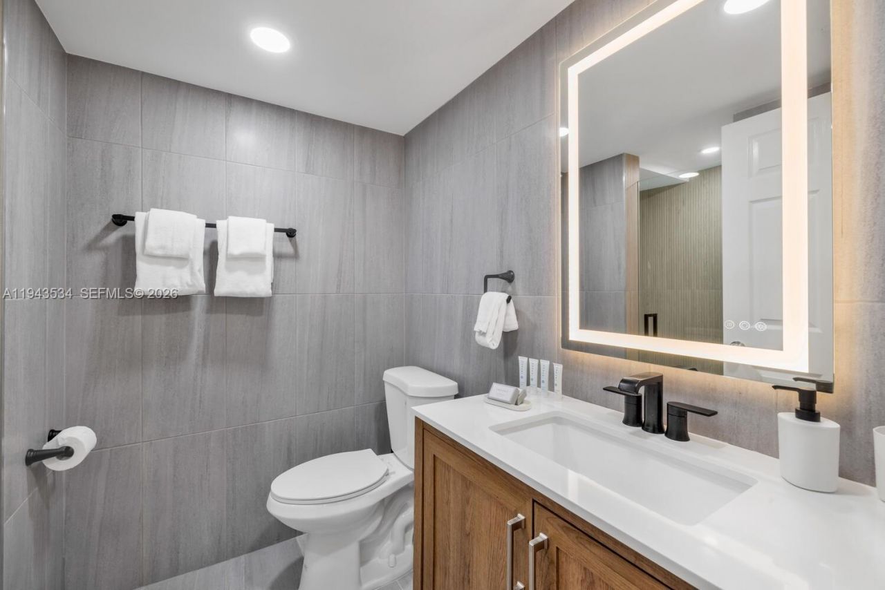 5445 Collins Ave, Unit M9 M10 M11, Miami Beach, FL 33140 Photo