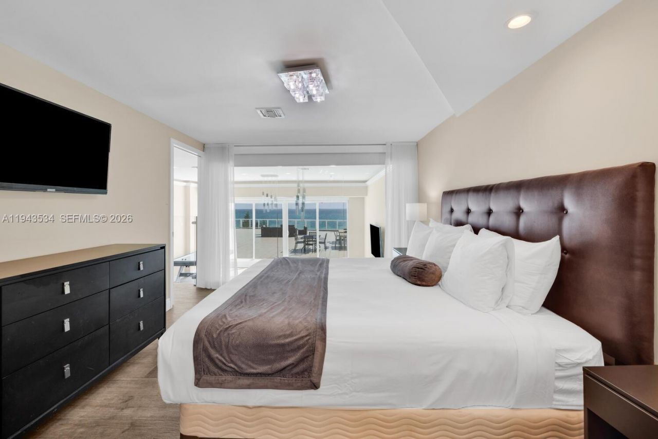 5445 Collins Ave, Unit M9 M10 M11, Miami Beach, FL 33140 Photo