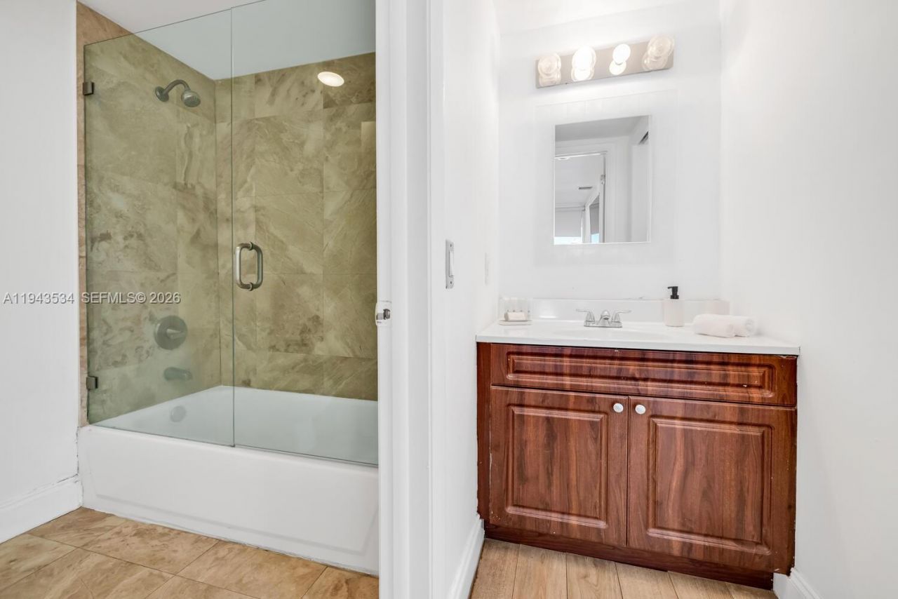 5445 Collins Ave, Unit M9 M10 M11, Miami Beach, FL 33140 Photo