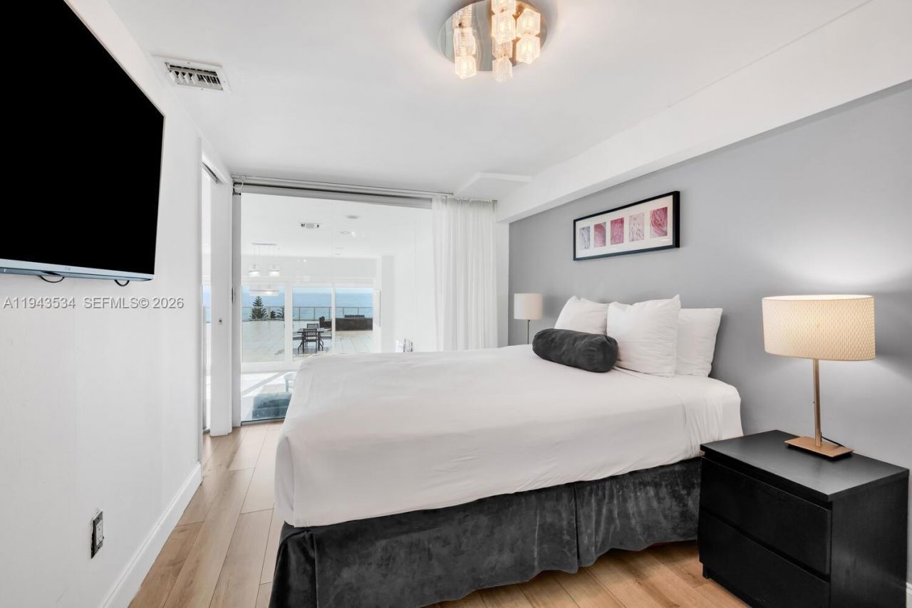 5445 Collins Ave, Unit M9 M10 M11, Miami Beach, FL 33140 Photo