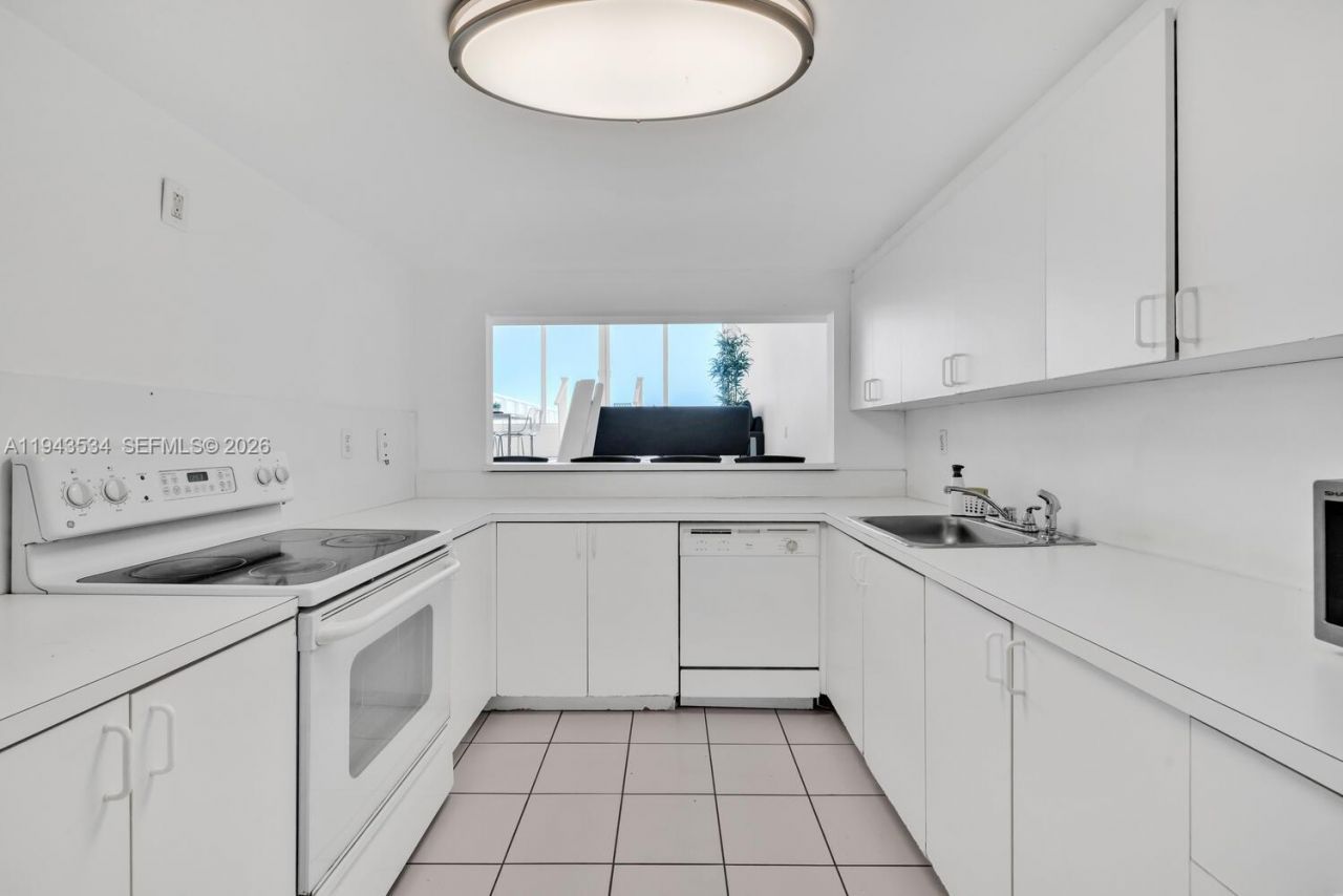 5445 Collins Ave, Unit M9 M10 M11, Miami Beach, FL 33140 Photo