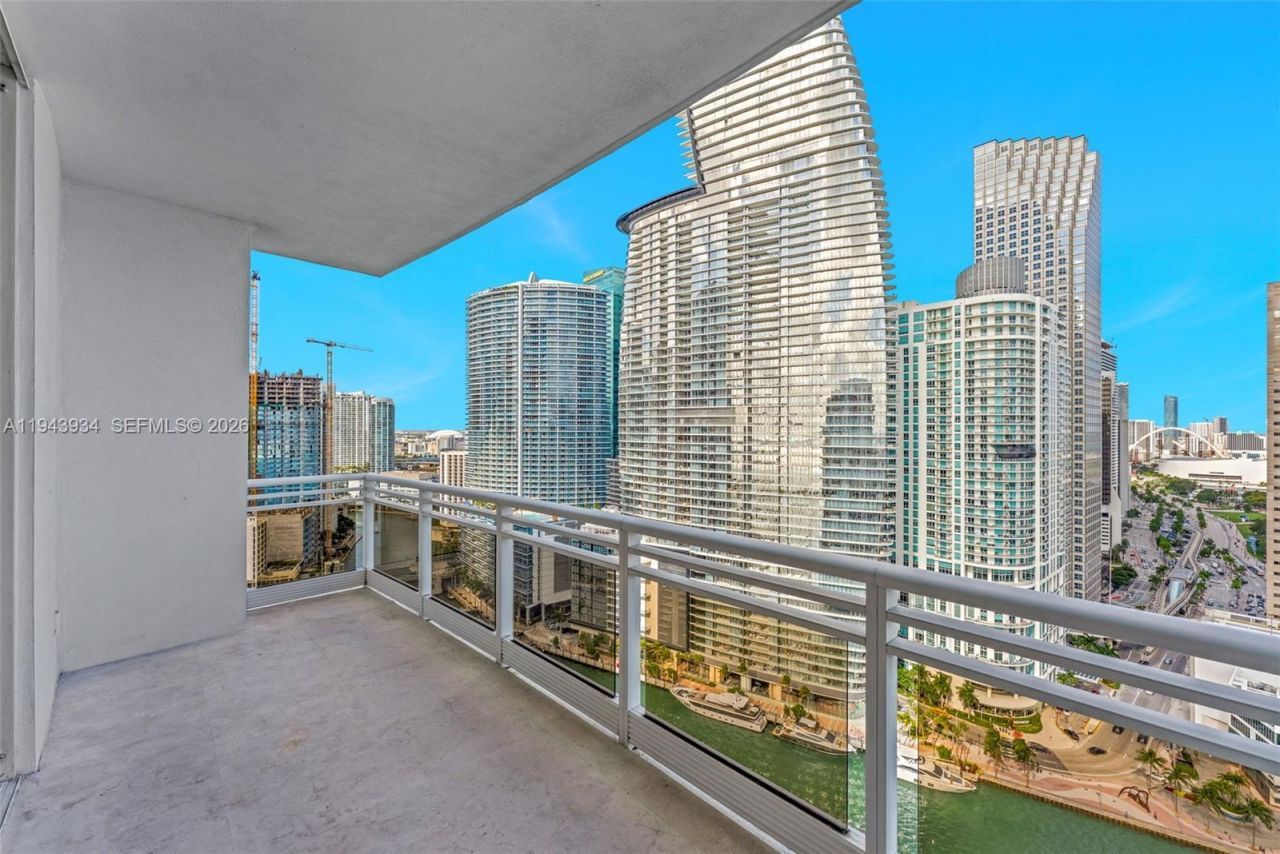 901 Brickell Key Blvd, Unit 3206, Miami, FL 33131 Photo