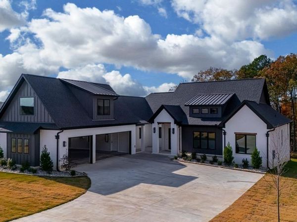 6143 Majestic Waters, Benton, AR 72019