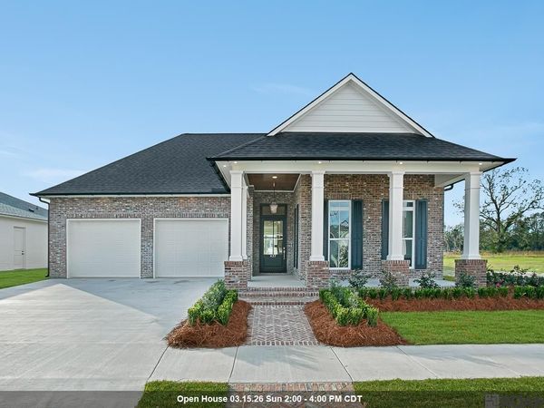 437 Glenthorne Dr, Gonzales, LA 70737