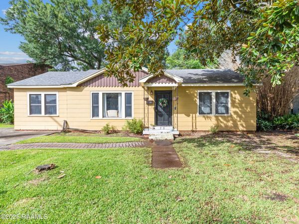 113 Oak Crest Drive, Lafayette, LA 70503
