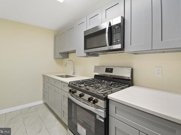 202 GOLF ROAD, DARBY, PA 19023