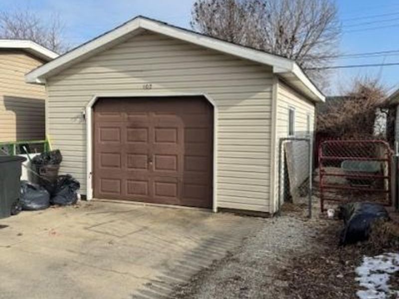 102 Beech Avenue, Celina, OH 45822 Photo 2