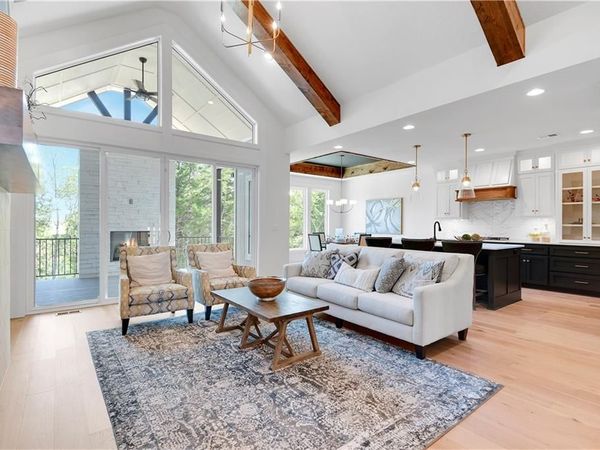 24933 W 98th Place, Lenexa, KS 66227