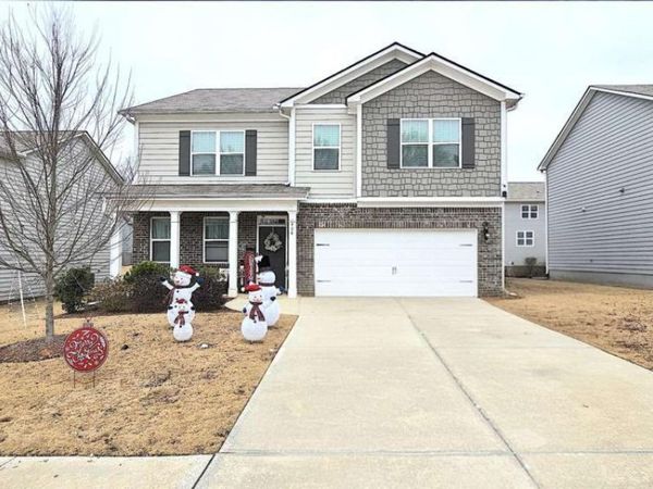 404 Starbuck Parkway, Pendergrass, GA 30567