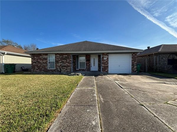 1209 MAPLEWOOD Drive, Harvey, LA 70058