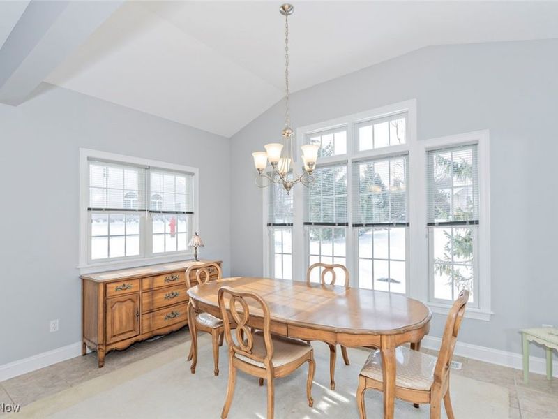 405 Creekside Drive, Mayfield Heights, OH 44143 Photo 24