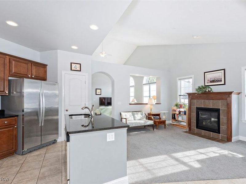 405 Creekside Drive, Mayfield Heights, OH 44143 Photo 25