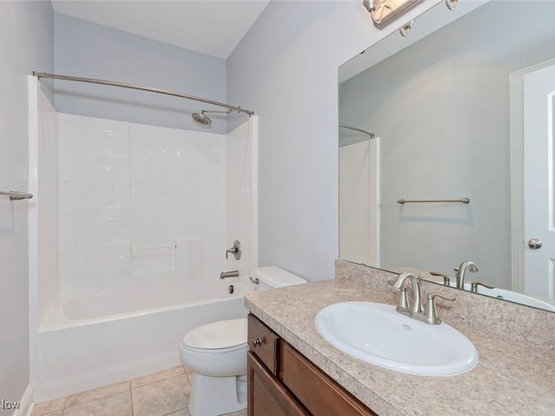 405 Creekside Drive, Mayfield Heights, OH 44143 Photo 34