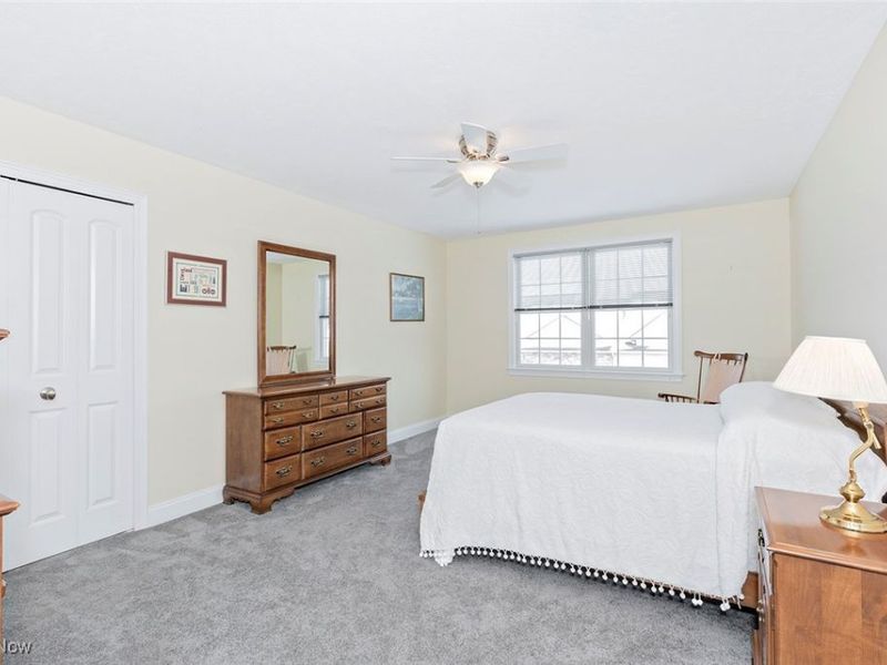 405 Creekside Drive, Mayfield Heights, OH 44143 Photo 35