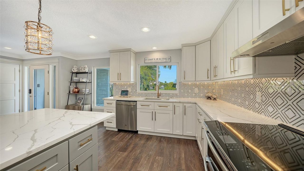 1050 Bogey Lane, Longboat Key, FL 34228 Photo