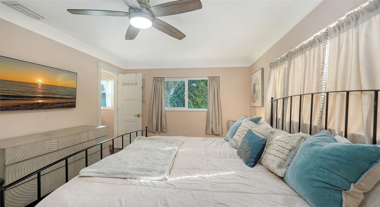 1050 Bogey Lane, Longboat Key, FL 34228 Photo