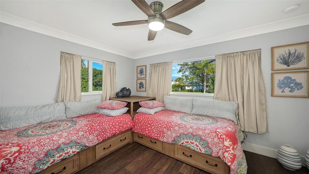 1050 Bogey Lane, Longboat Key, FL 34228 Photo