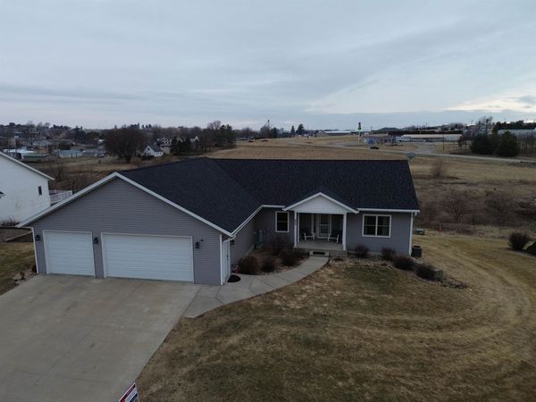 645 Carlyle Drive, Belmont, WI 53510