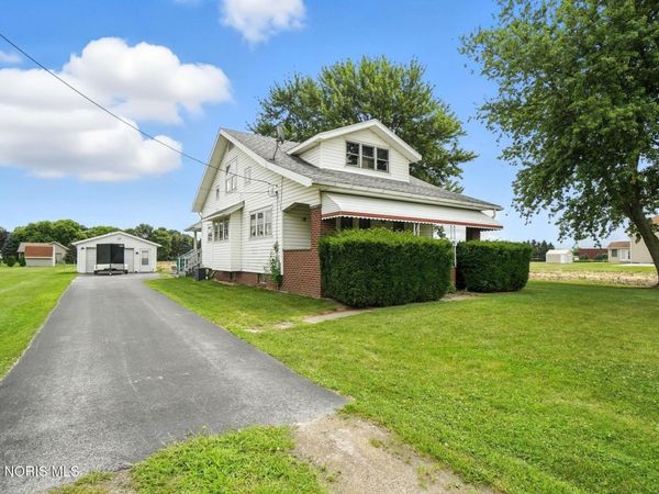 29 Lemoyne Road, Northwood, OH 43619