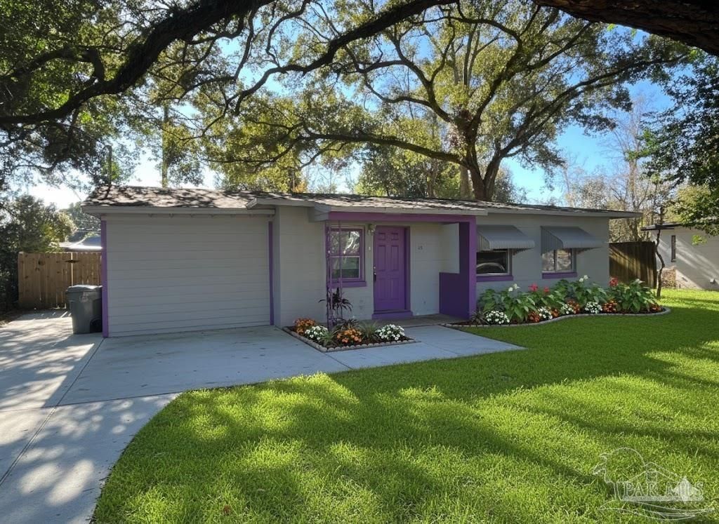 35 Randolph Dr, Pensacola, FL 32506 Main Photo