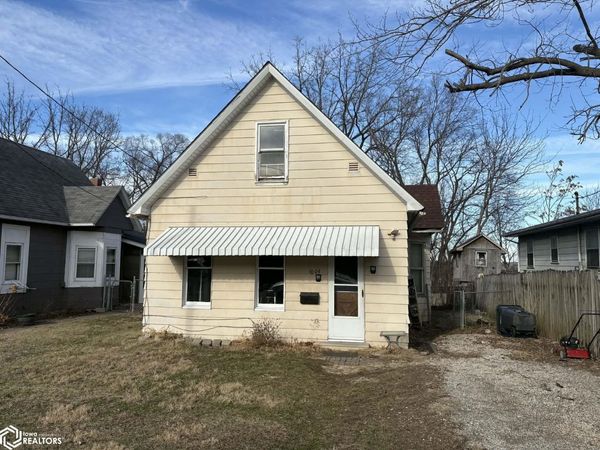 1004 Bartlett Street, Burlington, IA 52601
