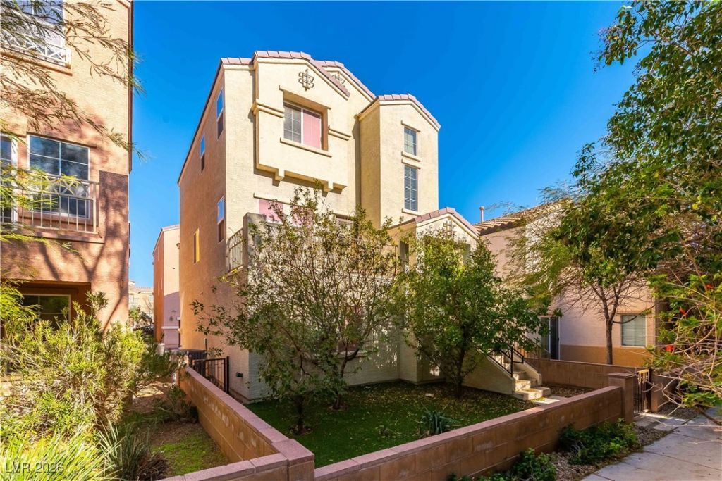 8925 Gobelin Tapestry Court, Las Vegas, NV 89149 Main Photo