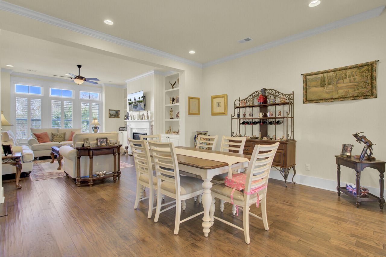 1705 Frissel Street Photo 10