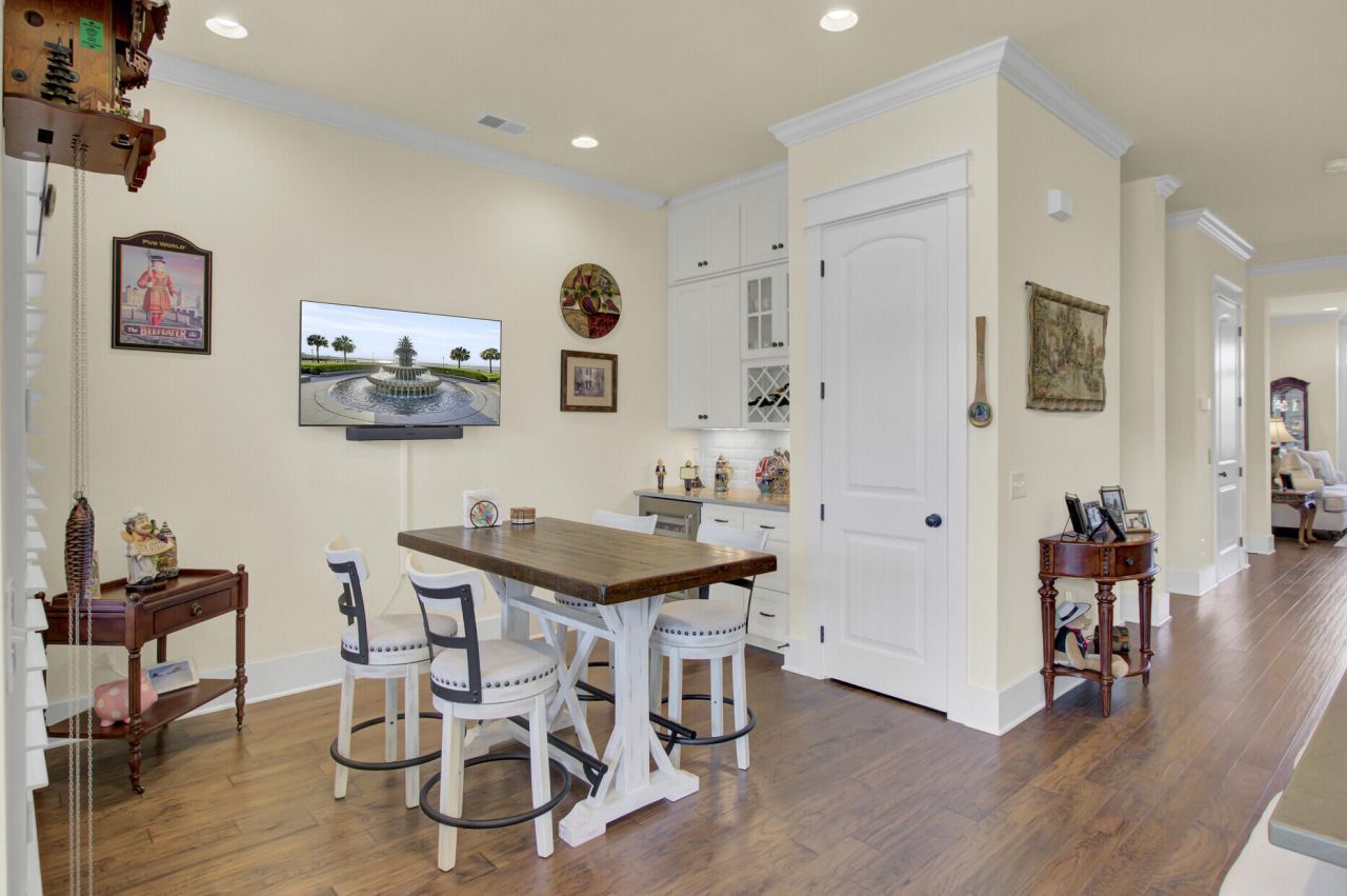 1705 Frissel Street Photo 18