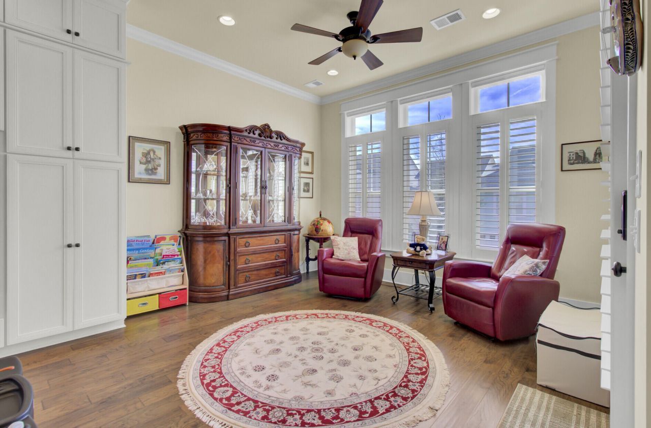 1705 Frissel Street Photo 21