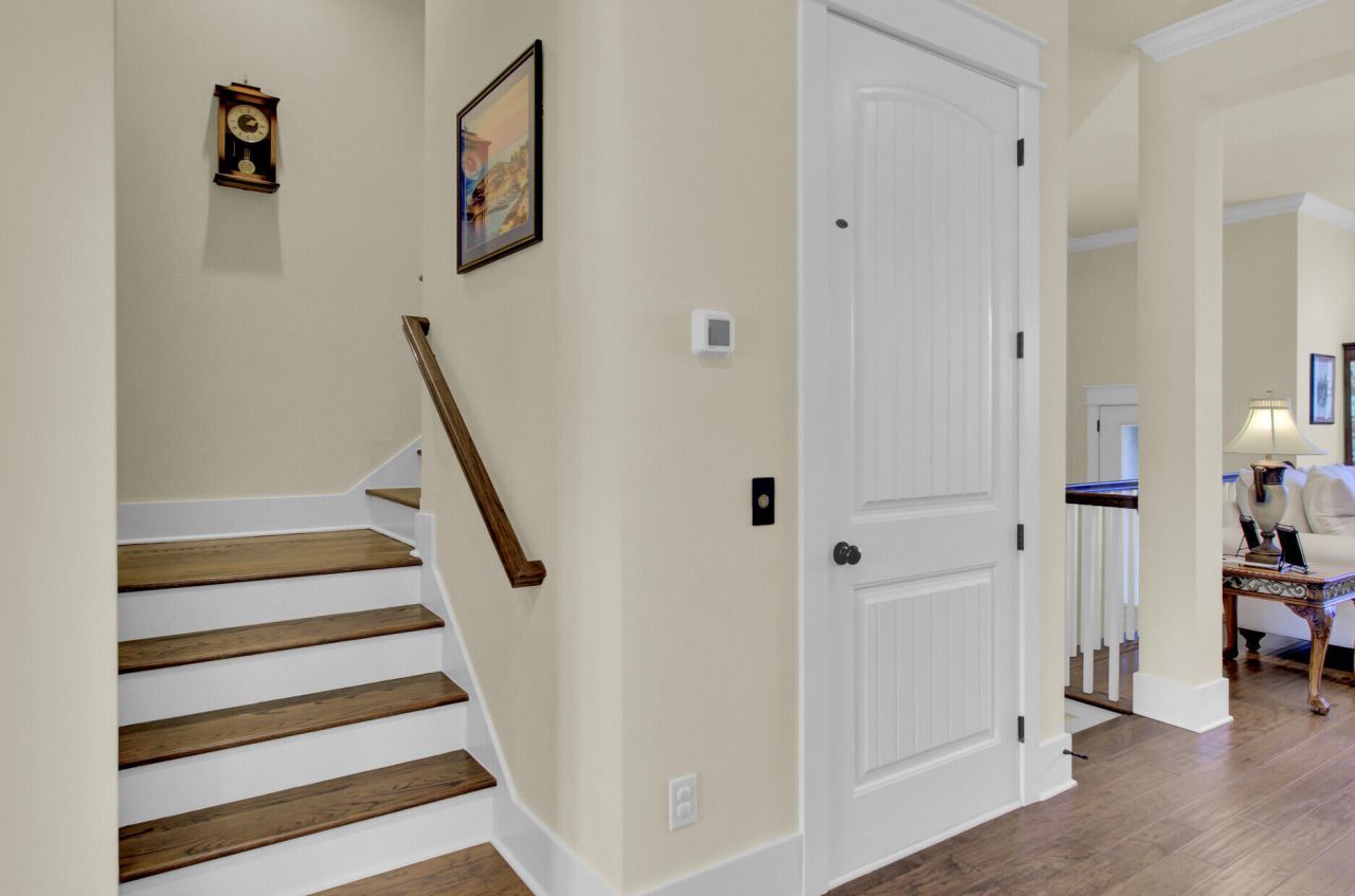 1705 Frissel Street Photo 26