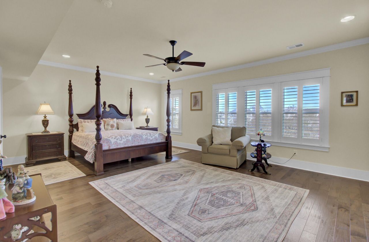 1705 Frissel Street Photo 27