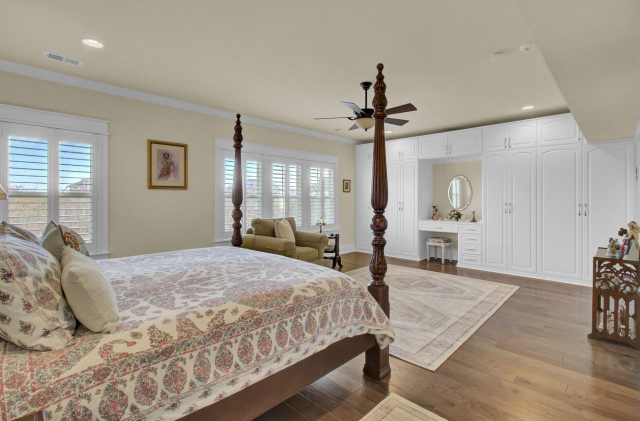 1705 Frissel Street Photo 29