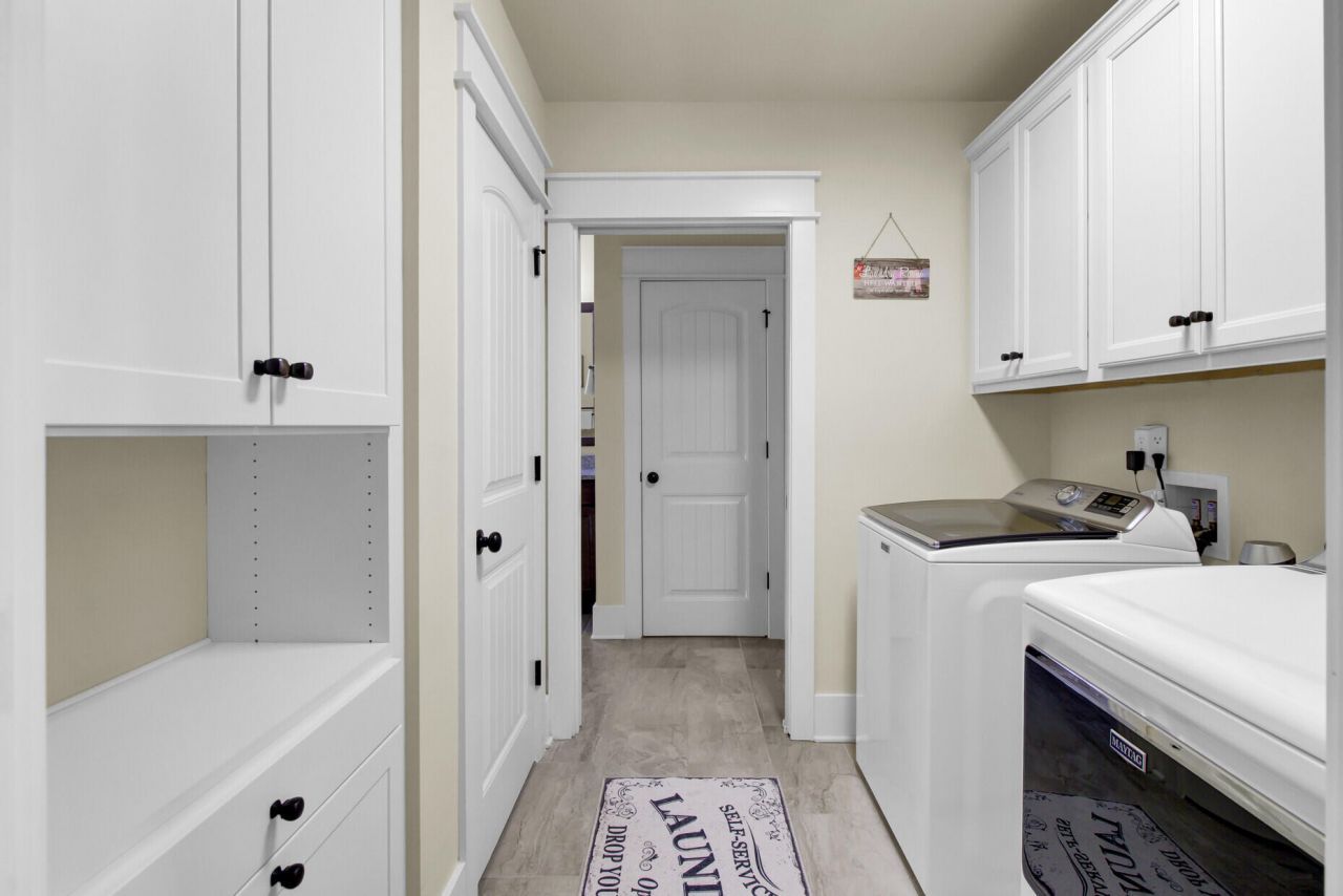 1705 Frissel Street Photo 39