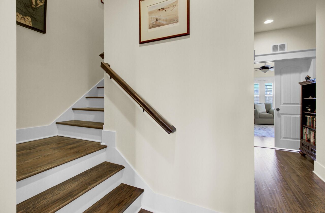 1705 Frissel Street Photo 44