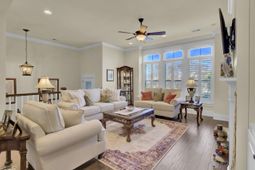 1705 Frissel Street photo 4