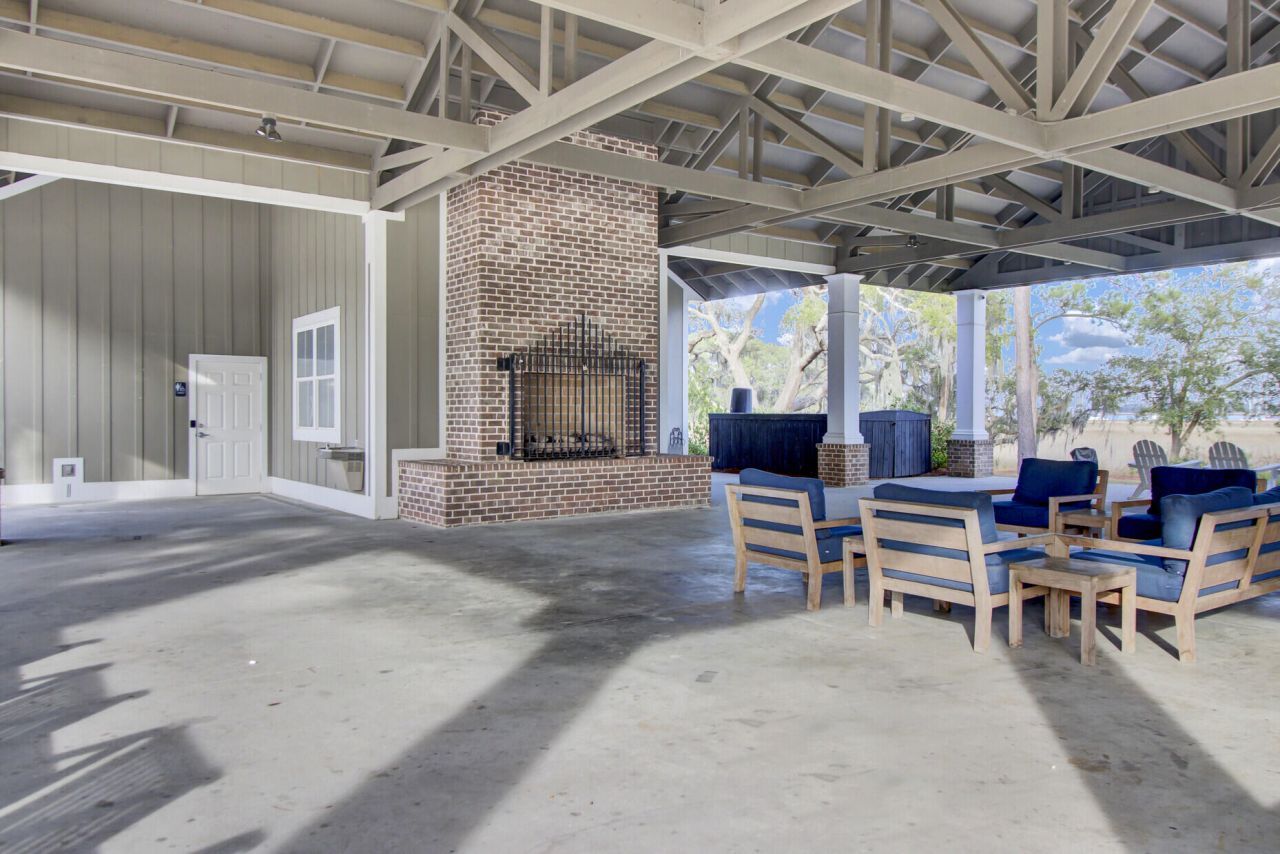 1705 Frissel Street Photo 72