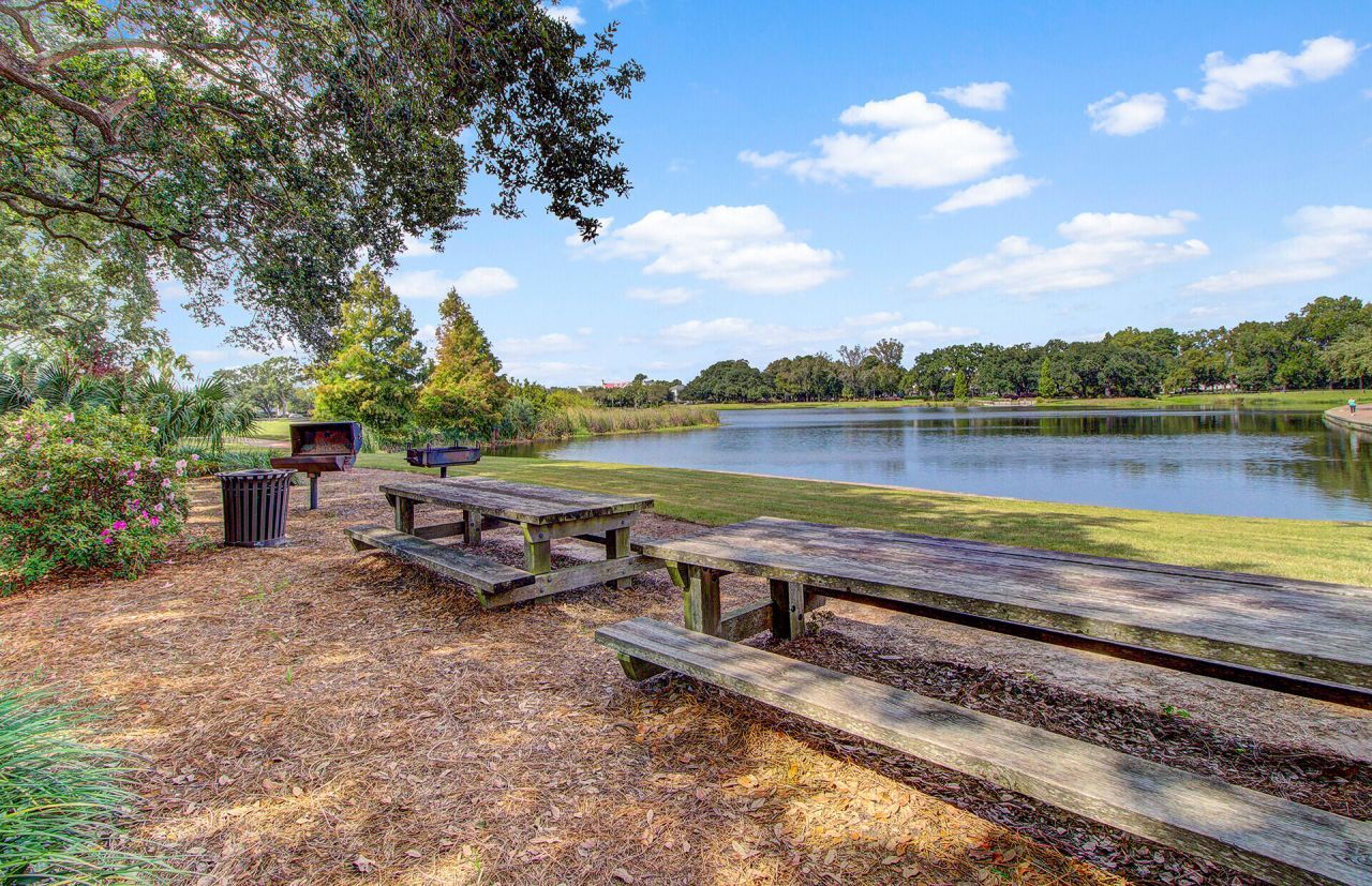 1705 Frissel Street Photo 81