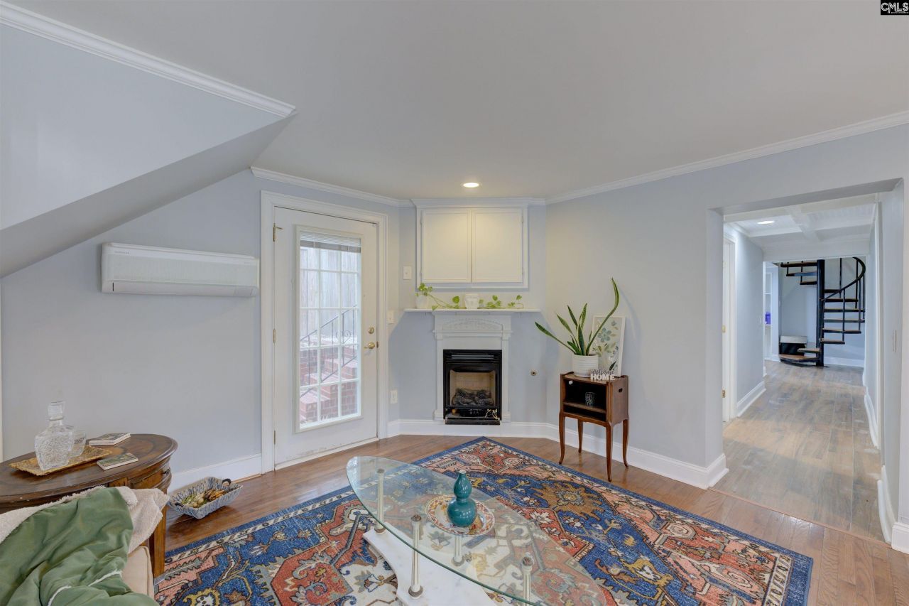 746 C Avenue Photo 5