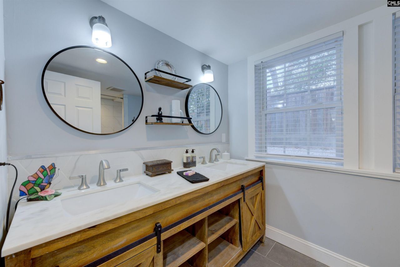 746 C Avenue Photo 8