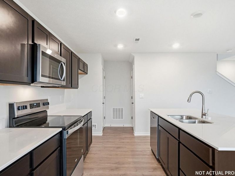 5910 Pitch Pine Drive, Canal Winchester, OH 43110 Photo 14